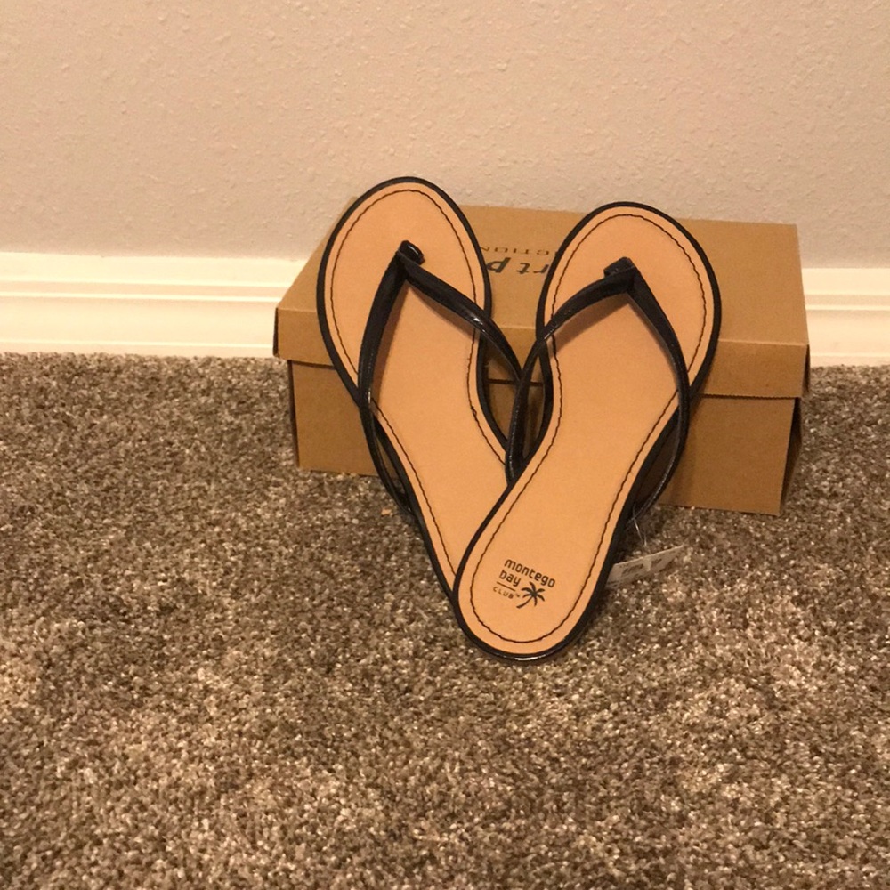 BN black thong Sandals